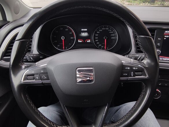 2020 SEAT Leon III Рестайлинг, белый, 1730000 рублей - вид 20