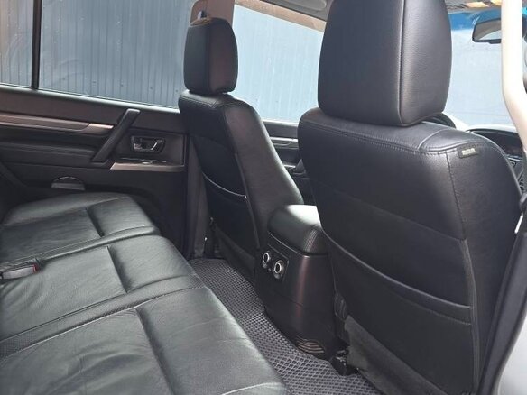 2011 Mitsubishi Pajero IV Рестайлинг 1, серебристый, 2100000 рублей - вид 23