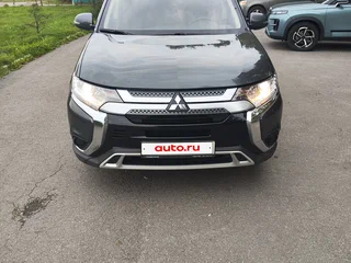 2021 Mitsubishi Outlander III Рестайлинг 3, серый, 2600000 рублей, вид 3