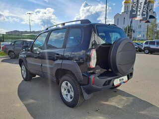 2026 Lada (ВАЗ) Niva Travel I Рестайлинг, чёрный, 1621900 рублей, вид 3
