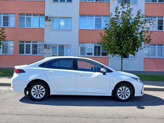 2020 Toyota Corolla XII (E210), белый, 1850000 рублей, вид 4