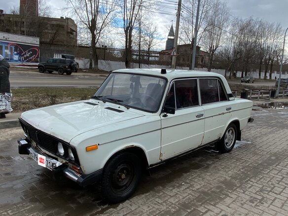 1997 Lada (ВАЗ) 2106, белый, 95000 рублей - вид 1