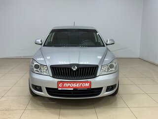 2011 Skoda Octavia II (A5) Рестайлинг, серебристый, 700000 рублей, вид 2