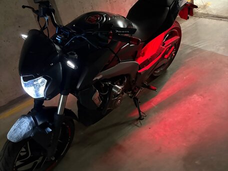 2017 Bajaj Dominar 400, чёрный, 350000 рублей, вид 5