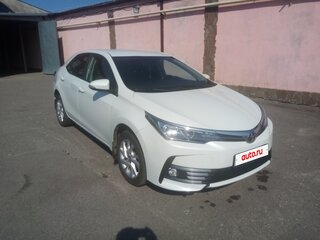 2018 Toyota Corolla XI (E160, E170, E180) Рестайлинг 1, белый, 1950000 рублей, вид 1