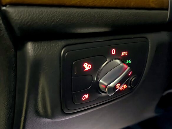 2013 Audi A6 IV (C7), чёрный, 1900000 рублей - вид 18