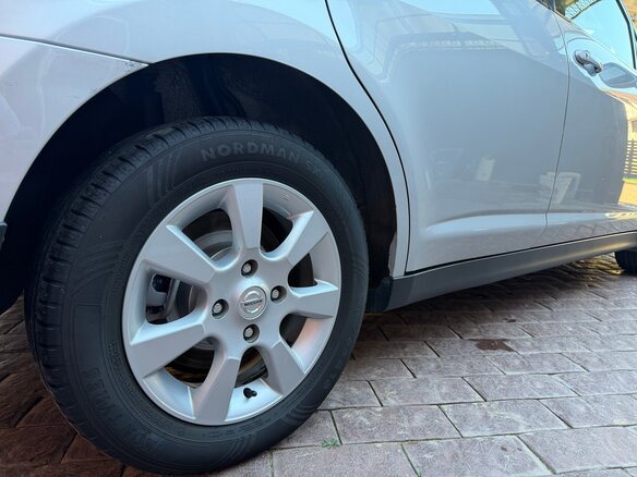 2008 Nissan Tiida I, серебристый, 730000 рублей - вид 7