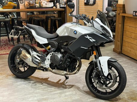 2024 BMW F 900 XR, белый, 1450000 рублей, вид 3