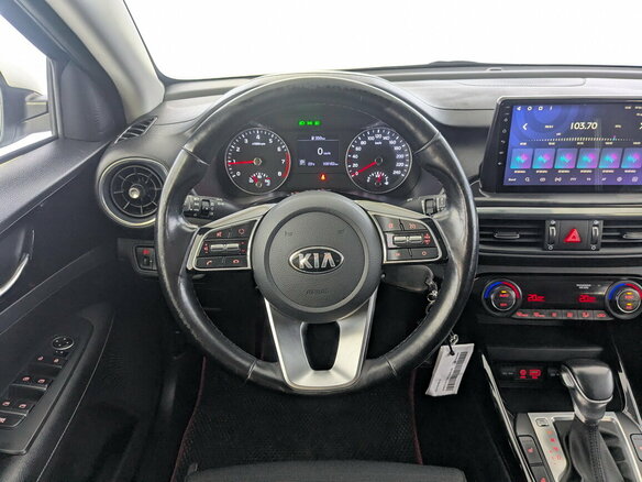 2020 Kia Cerato IV, серебристый, 1875000 рублей - вид 20