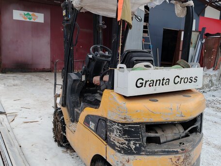 2004 Caterpillar DP18NT, жёлтый, 500000 рублей, вид 3