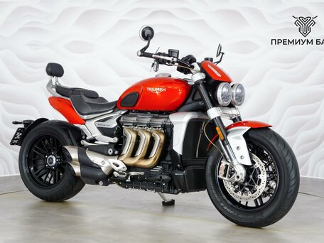 2020 Triumph Rocket III, красный, 1999000 рублей, вид 5