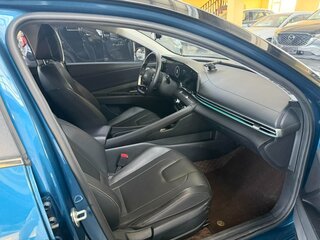 2023 Hyundai Elantra VII (CN7) Рестайлинг, синий, 1580000 рублей, вид 4