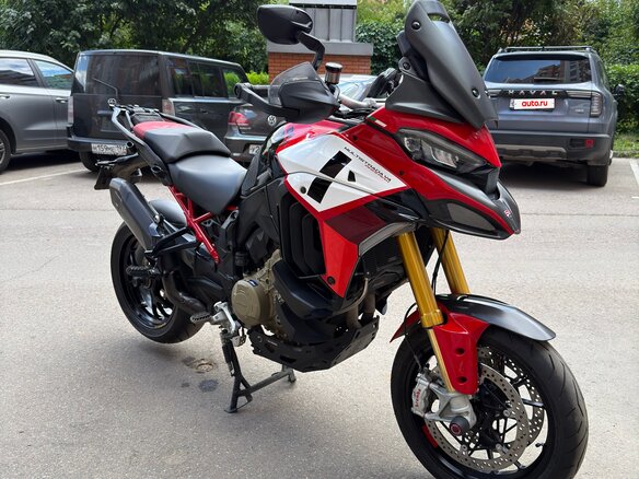 2022 Ducati Multistrada V4, красный