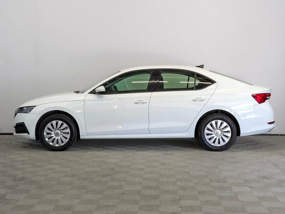 2021 Skoda Octavia IV (A8), белый, 2090000 рублей - вид 7