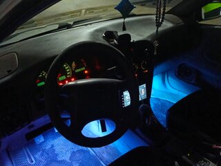 1999 Volvo S40 I Рестайлинг, серебристый, 200000 рублей, вид 5