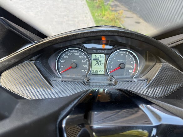 2018 Suzuki Burgman (SkyWave) 400, белый, 385000 рублей - вид 8