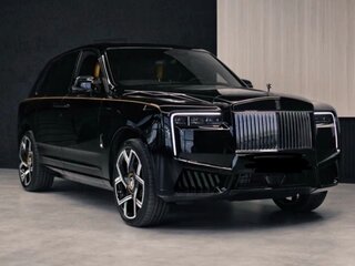 2025 Rolls-Royce Cullinan Black Badge I Рестайлинг (Series II), чёрный, 75000000 рублей, вид 3