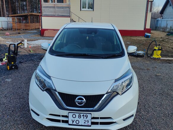 2020 Nissan Note II Рестайлинг, белый, 1200000 рублей