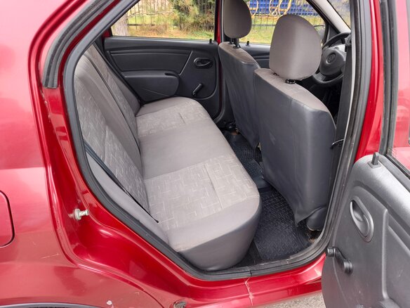 2010 Renault Logan I Рестайлинг, красный, 475000 рублей - вид 16