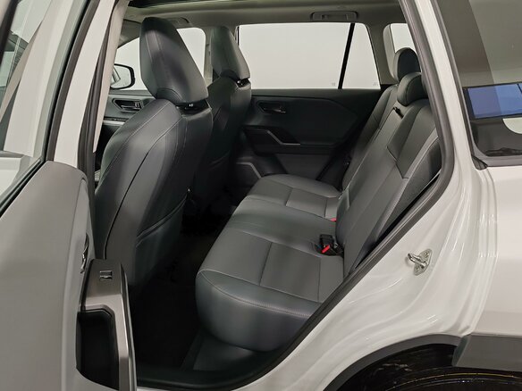 2026 Toyota RAV4 VI (XA60), белый, 4590000 рублей - вид 10