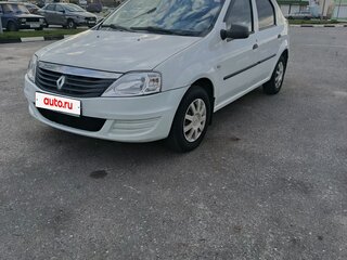2011 Renault Logan I Рестайлинг, белый, 430000 рублей, вид 2