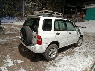 1998 Suzuki Escudo II, белый, 680000 рублей, вид 4