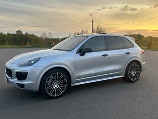 2014 Porsche Cayenne S II Рестайлинг (958), серебристый, 2870000 рублей, вид 1