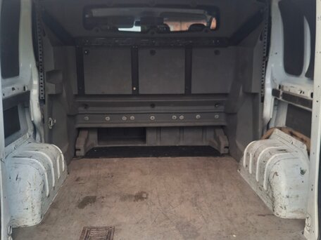 2008 Renault Trafic II Рестайлинг, белый, 1200000 рублей, вид 3