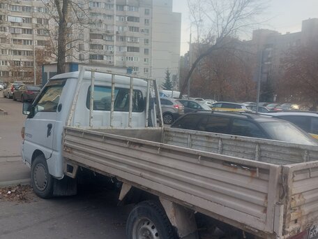 2006 Hyundai H100, белый, 550000 рублей, вид 4