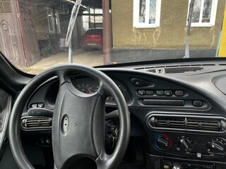 2004 Chevrolet Niva I, серебристый, 271000 рублей, вид 5