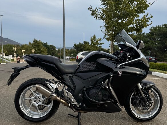 2013 Honda VFR 1200, чёрный, 760000 рублей - вид 1