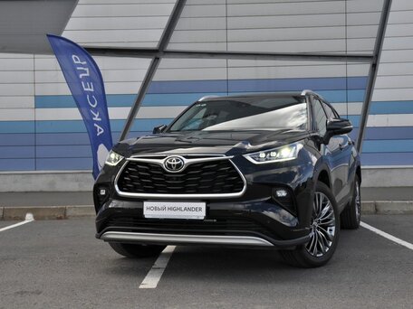 Toyota Highlander IV (XU70)