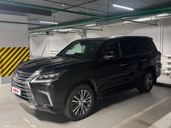 2016 Lexus LX 570 III Рестайлинг 2, чёрный, 8300000 рублей