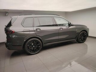 2026 BMW X7 40d I (G07) Рестайлинг, серый, 18810000 рублей, вид 5