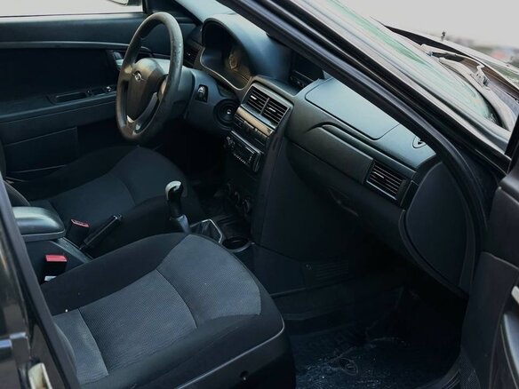 2015 Lada (ВАЗ) Priora I Рестайлинг, чёрный, 360000 рублей - вид 6