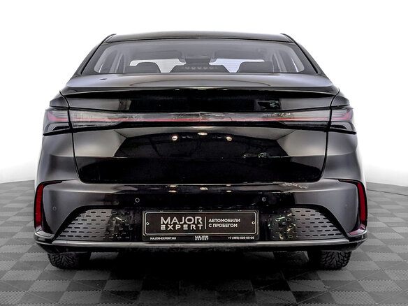 2023 BAIC U5 Plus, чёрный, 650000 рублей - вид 5