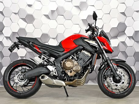 2019 Honda CB 650F, красный, 755000 рублей, вид 3