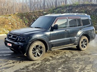 2005 Mitsubishi Pajero III Рестайлинг, чёрный, 875000 рублей, вид 1