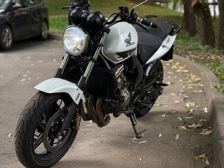 2010 Honda CBF 600, белый, 600000 рублей, вид 2