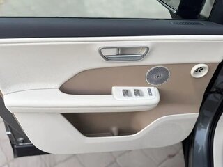 2026 Toyota bZ3X 58.3 kWh, серый, 2900000 рублей, вид 4