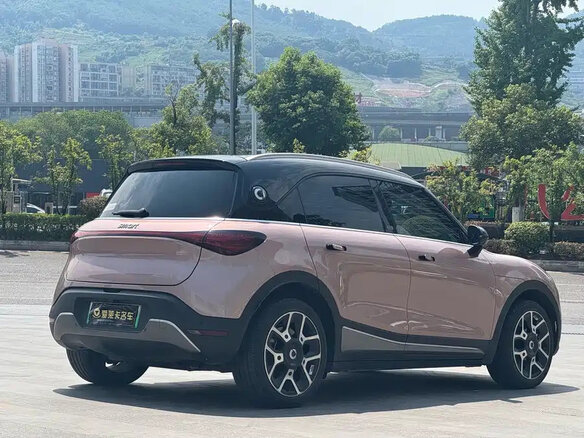 2026 Smart #1 66 kWh, красный, 3730000 рублей - вид 5