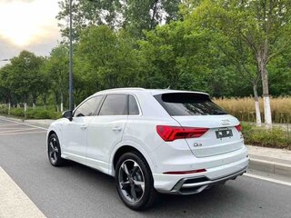 2022 Audi Q3 35 TFSI II (F3), белый, 2315000 рублей, вид 3