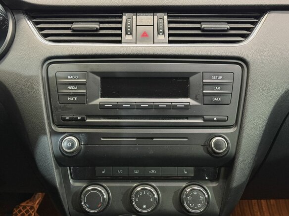 2013 Skoda Octavia III (A7), белый - вид 12