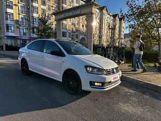 2017 Volkswagen Polo V Рестайлинг, белый, 1350000 рублей, вид 5