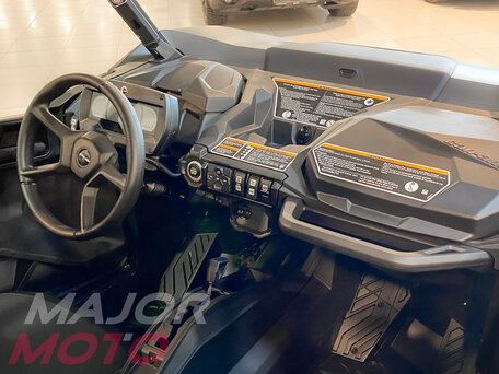 2025 BRP Can-Am Commander Max XT, чёрный, 4430000 рублей, вид 4