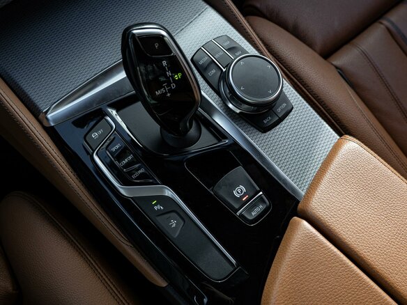 2018 BMW 6 серии Gran Turismo 630i IV (G32), белый, 3960000 рублей - вид 11
