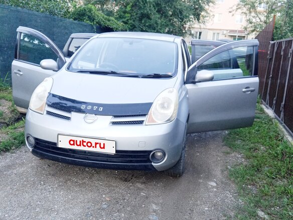 2007 Nissan Note I, серый, 400000 рублей