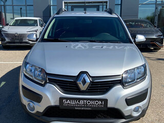 2017 Renault Sandero Stepway II, серебристый, 879000 рублей, вид 3
