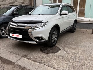 2016 Mitsubishi Outlander III Рестайлинг 2, белый, 2850000 рублей, вид 1