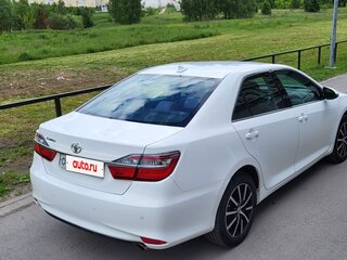 2017 Toyota Camry VII (XV50) Рестайлинг, белый, 2150000 рублей, вид 5